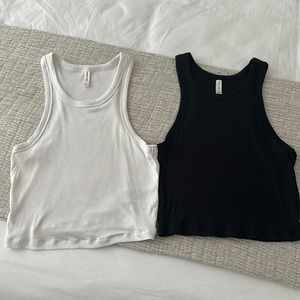 Aritizia Tank Tops